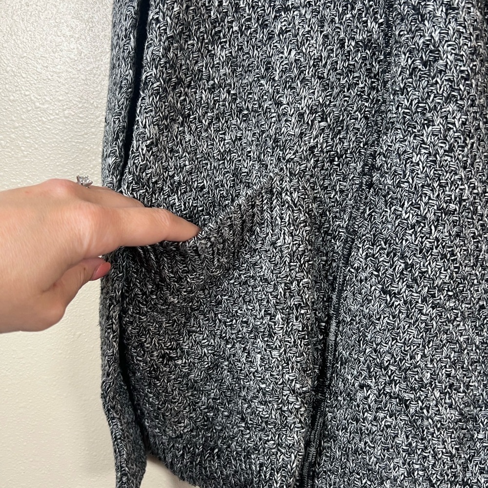 Lululemon Post Practice Cardigan - Picture 2 of 9